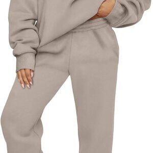 Fall Ready Women's Lounge Set: Soft Fleece Half Zip & High-Waisted Sweatpants